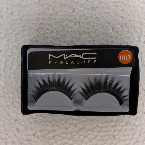 Mac Eyelashes/ False Eyelashes - Image 2