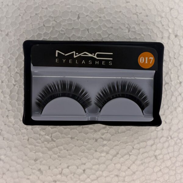 Mac Eyelashes/ False Eyelashes - Image 9
