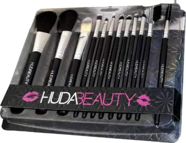 Huda Beauty Professional Makeup Brush Set - Image 3