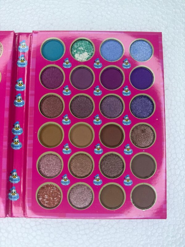 84 Colour Fashion Models Naked Flower Donald Eyeshadow Palette - Image 3
